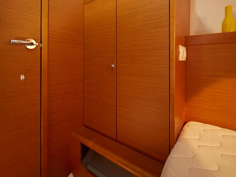 Book yachts online - sailboat - Sun Odyssey 349 - DnA - rent