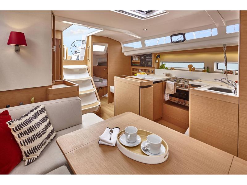 Book yachts online - sailboat - Sun Odyssey 440 - ALBATROSS - rent