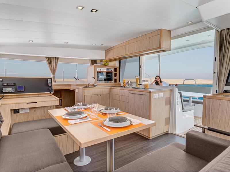 Book yachts online - catamaran - Lagoon 400 S2 - Lag400s201 - rent