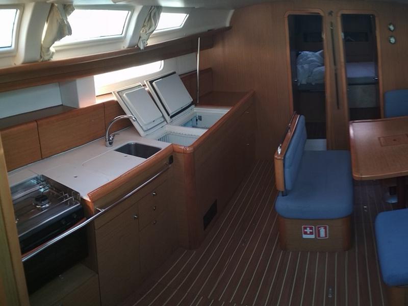 Book yachts online - sailboat - Sun Odyssey 49i - Doris - rent