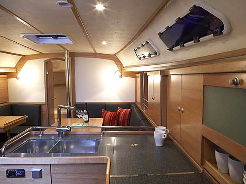 Book yachts online - sailboat - Hanse 370 - Sventola - rent