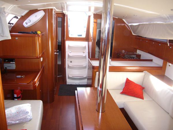 Book yachts online - sailboat - Oceanis 37 - Canbuyon - rent