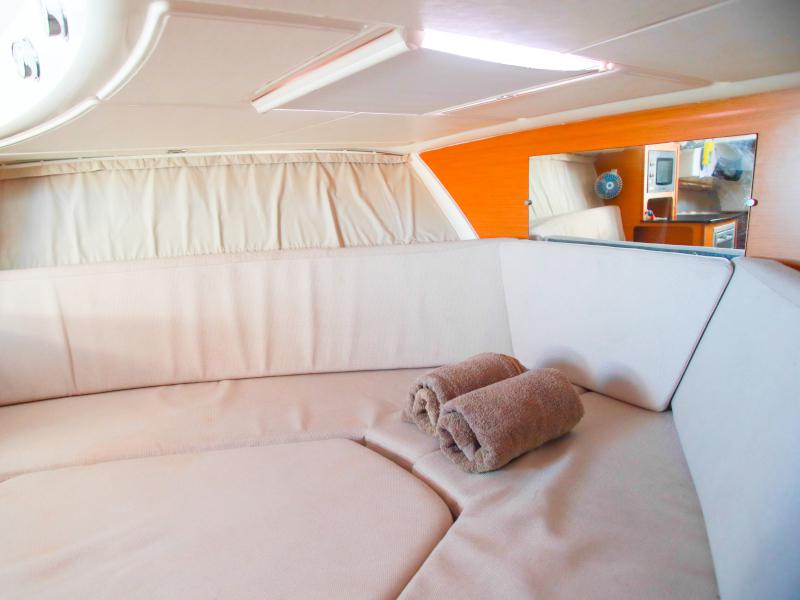 Book yachts online - motorboat - Cap Camarat 8.5 WA - TERCERA VIA - rent