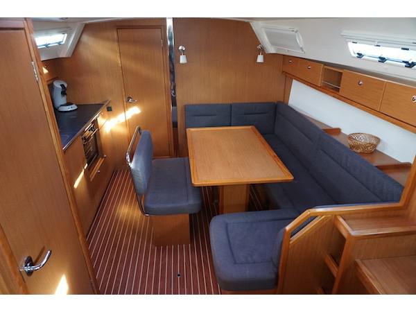 Book yachts online - sailboat - Bavaria Cruiser 40 - Tinkerbell - rent