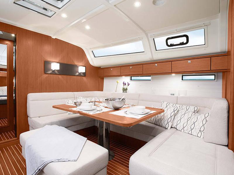 Book yachts online - sailboat - Bavaria Cruiser 51 - Teorema - rent