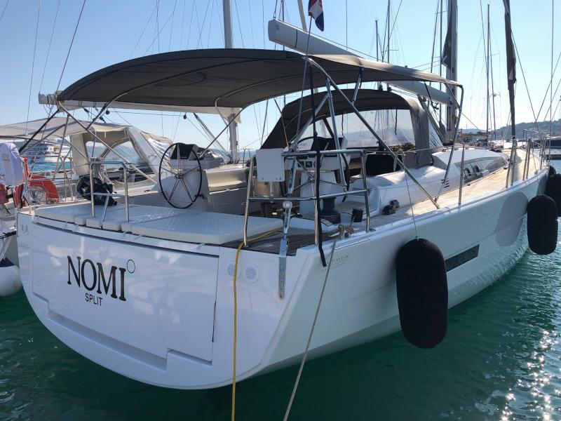 Book yachts online - sailboat - Dufour 56 Exclusive - Nomi fully equipped white hull - rent
