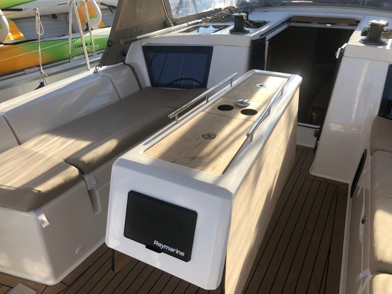 Book yachts online - sailboat - Dufour 390 Grand Large - Emka-fully equipped, white hull - rent