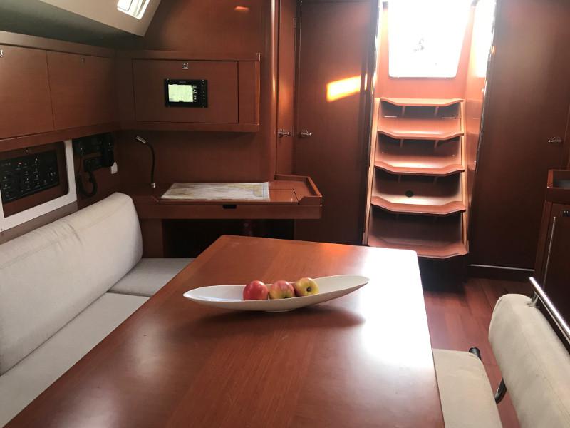 Book yachts online - sailboat - Oceanis 45 - Majka AC,generator,underwater light - rent