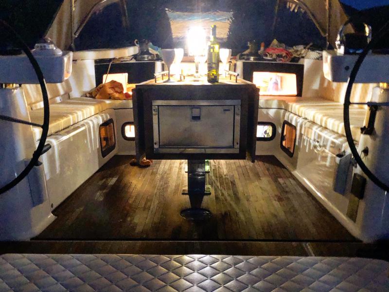 Book yachts online - sailboat - Dufour 56 Exclusive - Jess fully equipped white hull - rent