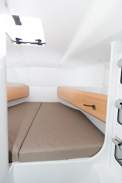 Book yachts online - sailboat - Pogo 36 - Spicy - rent