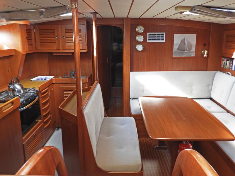 Book yachts online - sailboat - Hallberg-Rassy 49 - Big Blue - rent