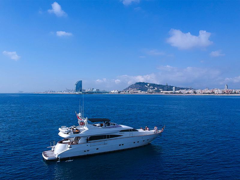 Book yachts online - motorboat - Mochi Craft 85 - Leigh - rent