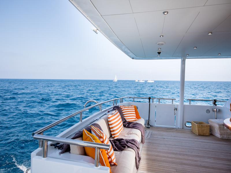 Book yachts online - motorboat - Heesen Yacht - Heartbeat of life - rent