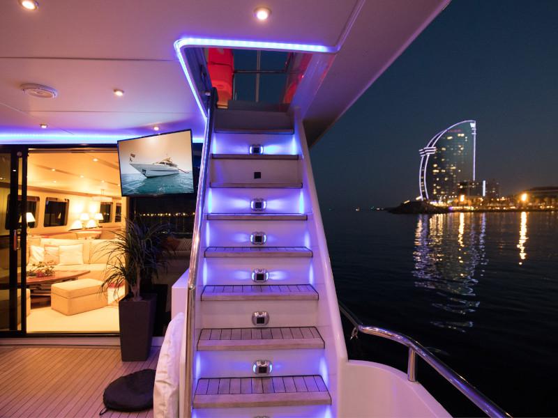 Book yachts online - motorboat - Heesen Yacht - Heartbeat of life - rent