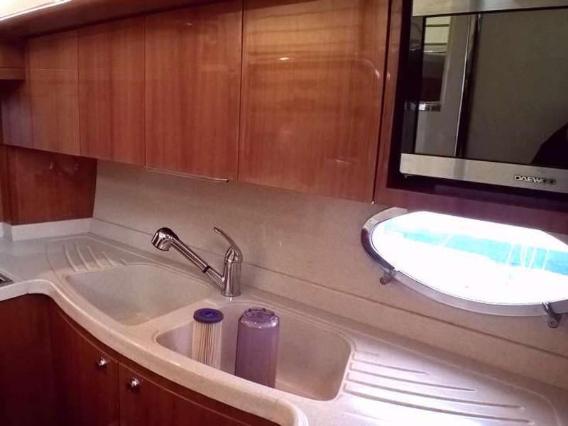 Book yachts online - motorboat - Azimut 46 - MARTA VIII - rent