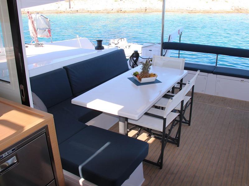 Book yachts online - catamaran - Nautitech 46 Fly - Togina - rent