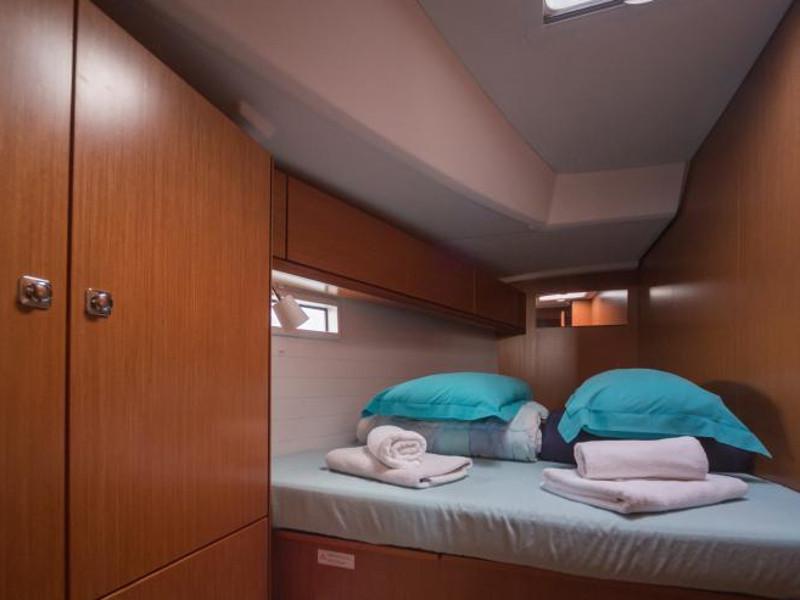 Book yachts online - sailboat - Bavaria Cruiser 46 - Gershwin - rent