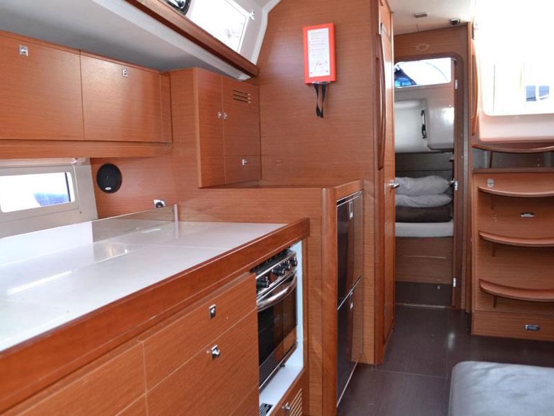 Book yachts online - sailboat - Dufour 460 Grand Large - Cythere - rent