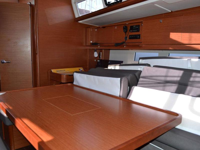 Book yachts online - sailboat - Dufour 460 Grand Large - Cythere - rent