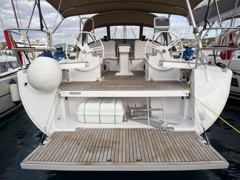 Book yachts online - sailboat - Elan Impression 50 - Friends - rent