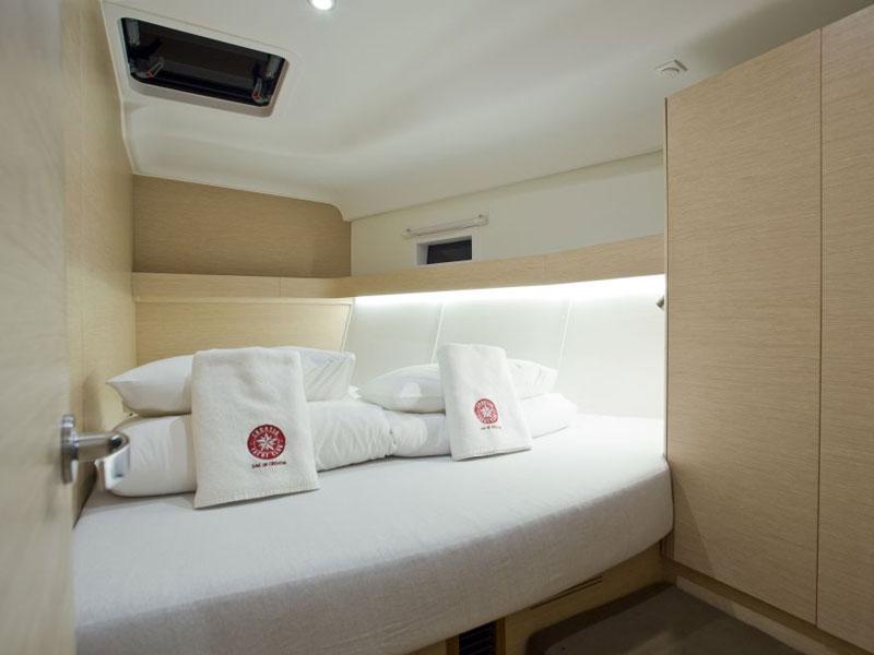 Book yachts online - sailboat - Elan Impression 50 - Friends - rent