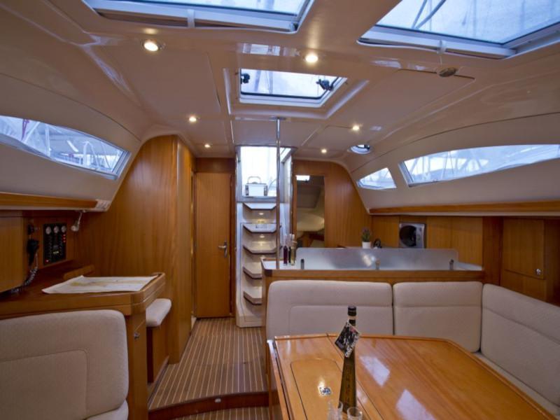 Book yachts online - sailboat - Elan 434 Impression - Didi - rent