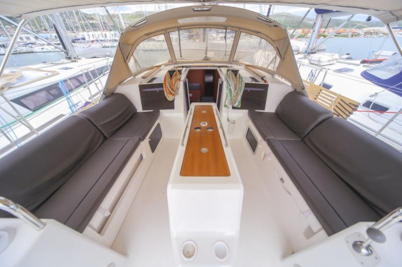 Book yachts online - sailboat - Dufour 460 Grand Large - Zanafi - rent