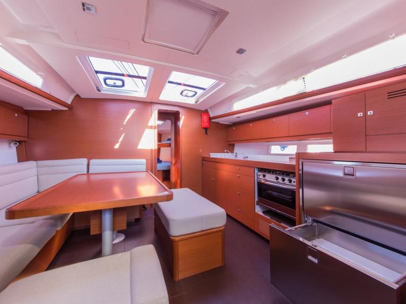 Book yachts online - sailboat - Dufour 460 Grand Large - Erasmus - rent