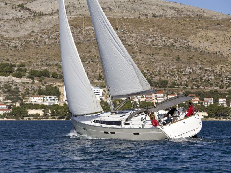 Book yachts online - sailboat - Bavaria Cruiser 46 (9) - Grey Sky - rent