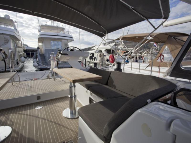 Book yachts online - sailboat - Hanse 588 - White Pearl - rent