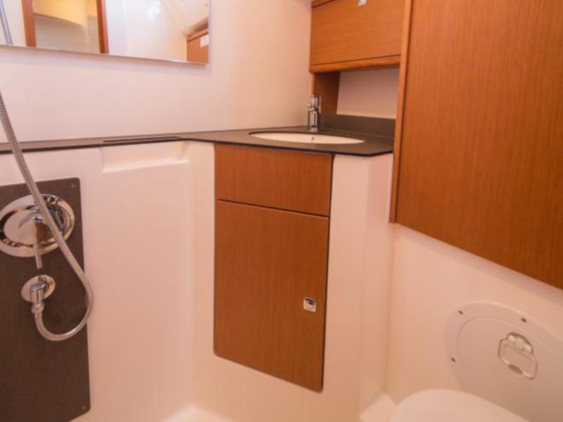 Book yachts online - sailboat - Bavaria Cruiser 46 - Chimenti - rent