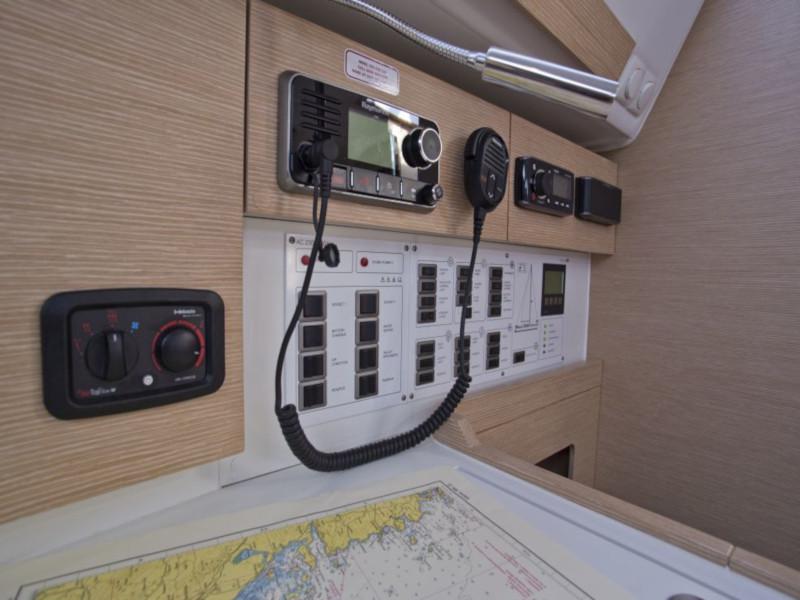 Book yachts online - sailboat - Elan Impression 45 - Six Friends - rent
