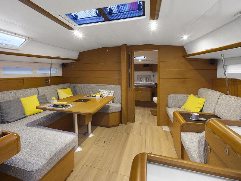 Book yachts online - sailboat - Sun Odyssey 519 - Messiaen - rent