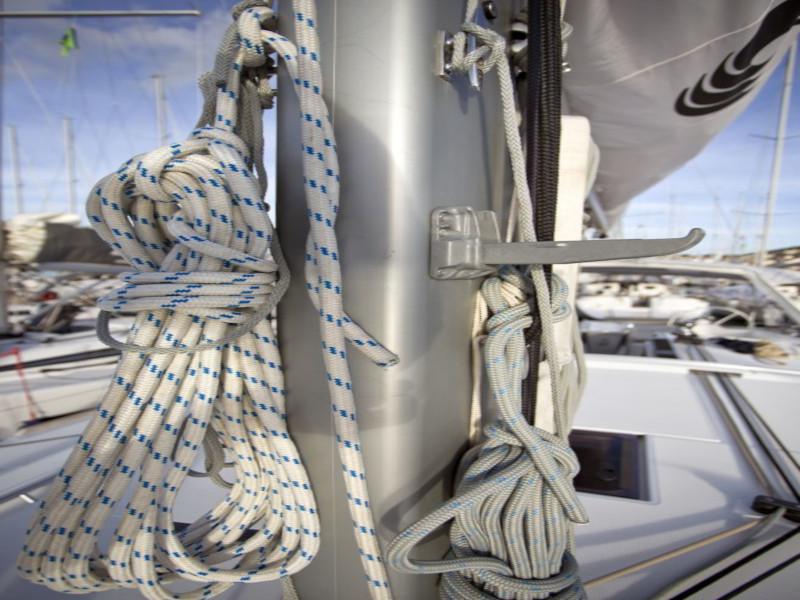 Book yachts online - sailboat - Oceanis 48 (10-4) - Lady Bug I - rent