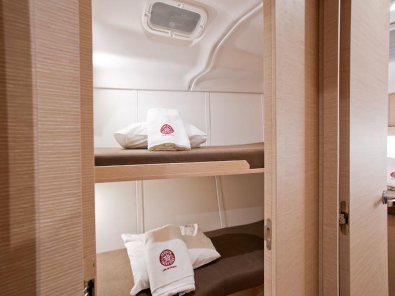 Book yachts online - sailboat - Elan Impression 45 - Maui - rent