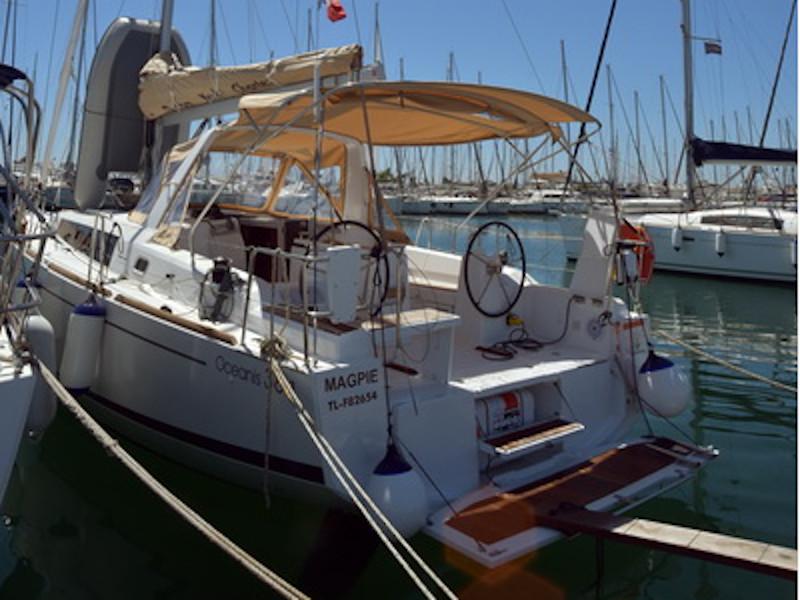 Book yachts online - sailboat - Oceanis 38.1 - Magpie - rent