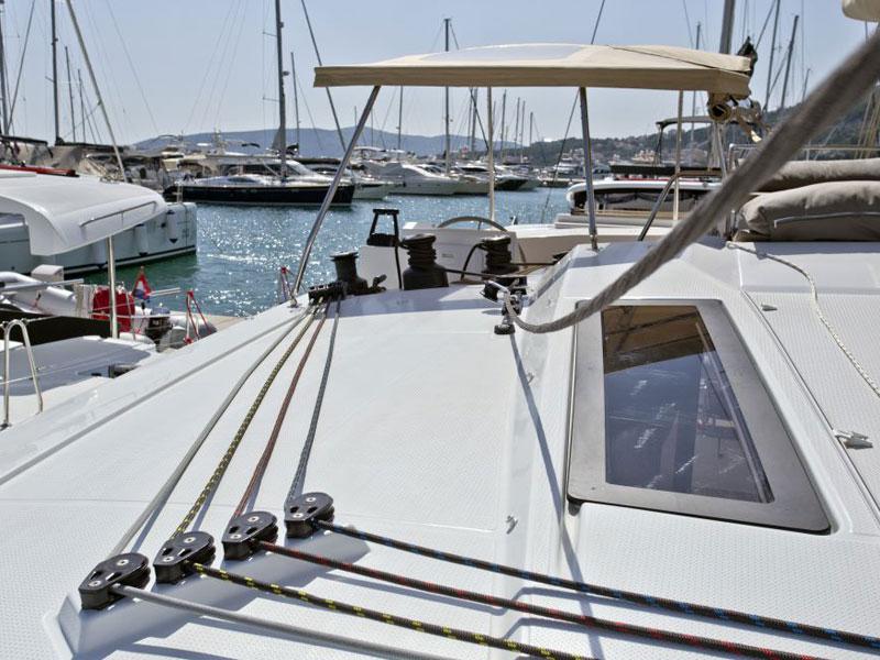 Book yachts online - catamaran - Saona 47 - Saga - rent