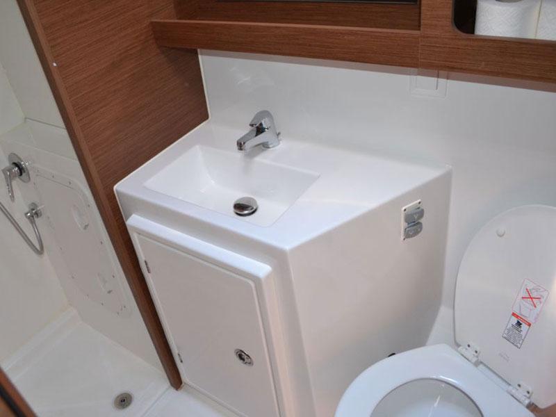 Book yachts online - catamaran - Lagoon 42 - Anna - rent