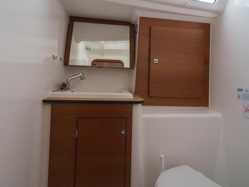 Book yachts online - sailboat - Dufour 382 Grand Large - Dardanus - rent
