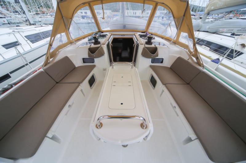 Book yachts online - sailboat - Sun Odyssey 519 - Malake - rent