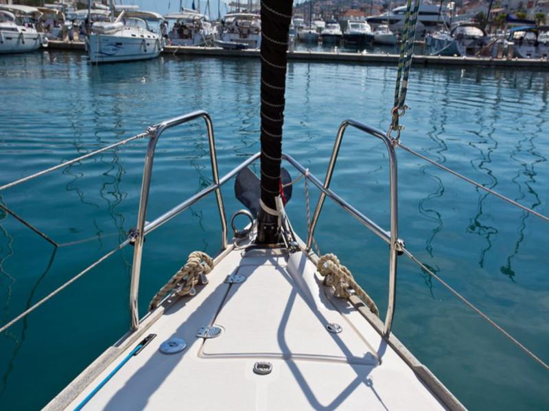 Book yachts online - sailboat - Salona 44 - Elva - rent