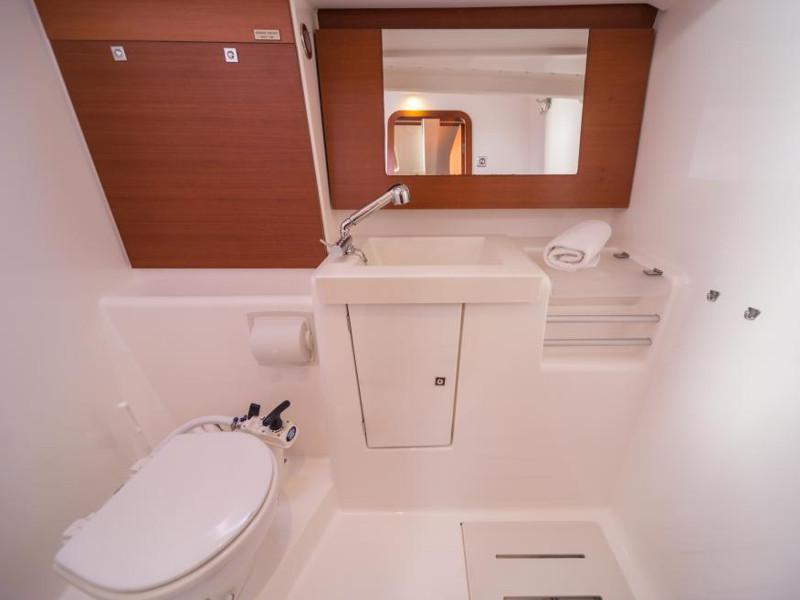 Book yachts online - sailboat - Dufour 380 - Pegase - rent