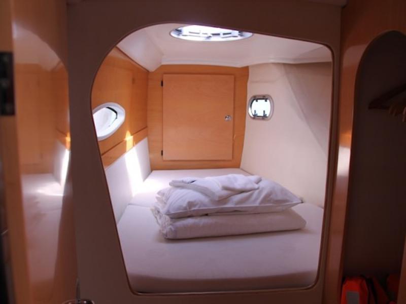 Book yachts online - catamaran - FOUNTAIN PAJOT Lavezzi 40 "VICTORIA" - Victoria - rent
