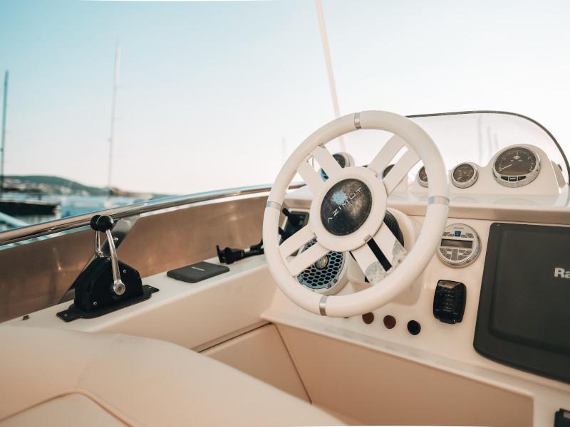 Book yachts online - motorboat - Azimut 43 Fly - Lou Ann - rent