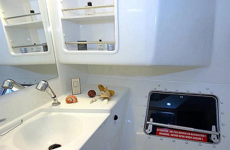 Book yachts online - catamaran - Lavezzi 40 - Daniela - rent