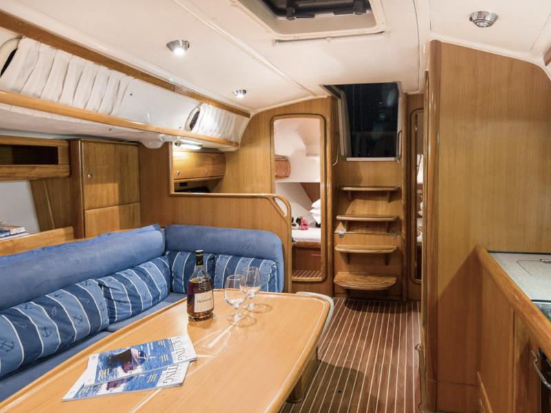 Book yachts online - sailboat - Bavaria 42 Match - Saint Martin - rent