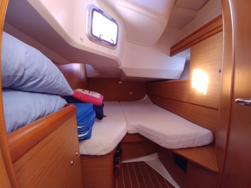 Book yachts online - sailboat - Sun Odyssey 44 i - Beethoven - rent