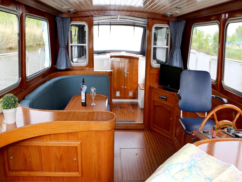 Book yachts online - motorboat - Barkas 1100 - Sirius - rent