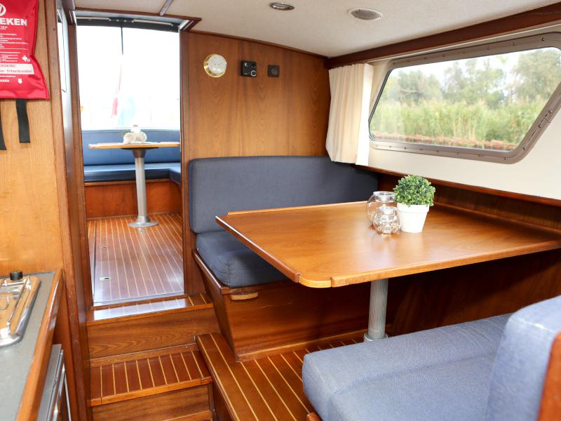 Book yachts online - motorboat - Pedro 800 - Austalis - rent