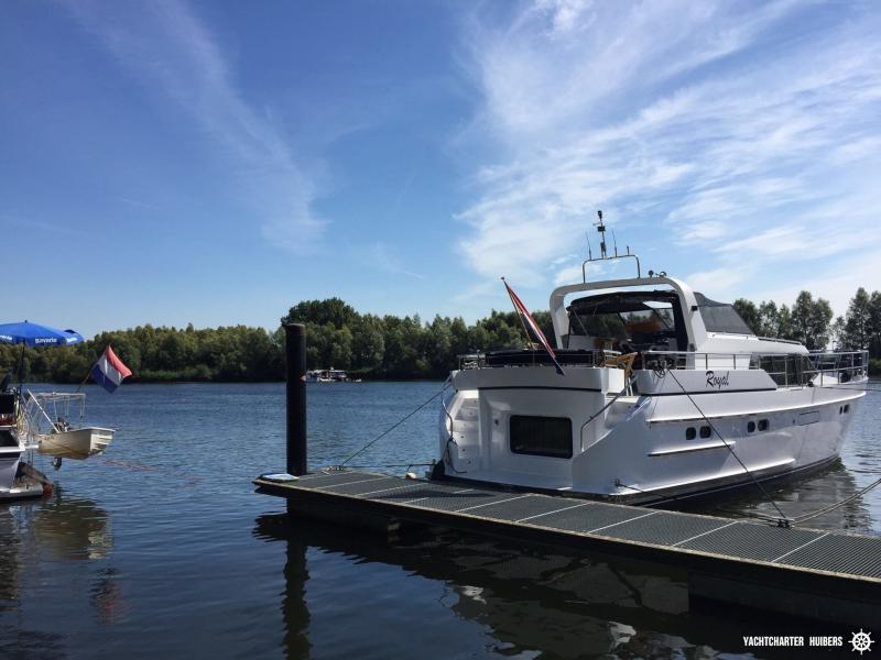 Book yachts online - motorboat - Pacific Allure 155 - Royal - rent
